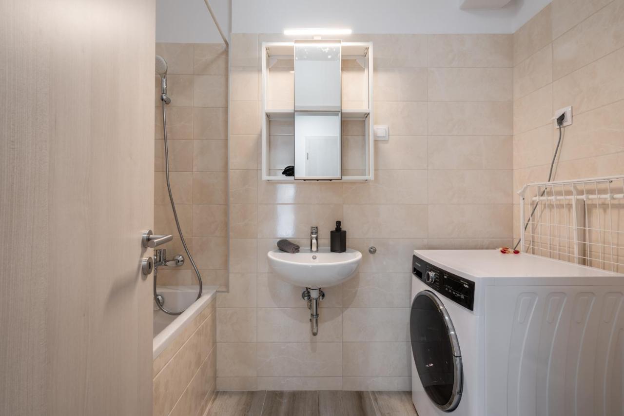Szabolcs Apartments บูดาเปสต์ ภายนอก รูปภาพ
