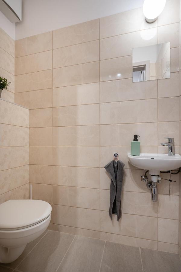 Szabolcs Apartments บูดาเปสต์ ภายนอก รูปภาพ