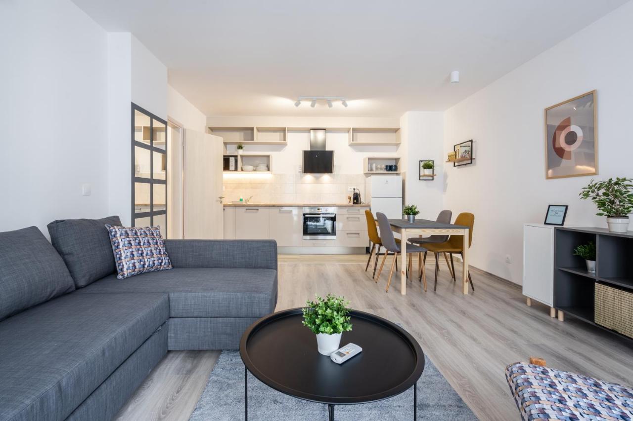Szabolcs Apartments บูดาเปสต์ ภายนอก รูปภาพ