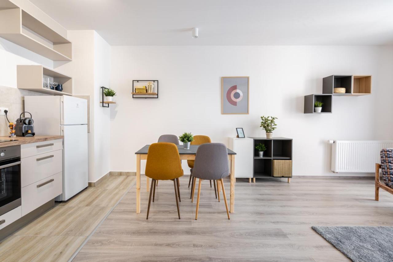 Szabolcs Apartments บูดาเปสต์ ภายนอก รูปภาพ